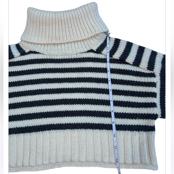 ZARA NWOT Women’s Cropped Knit High Neck Sweater Size: S - Picture 6 of 8
